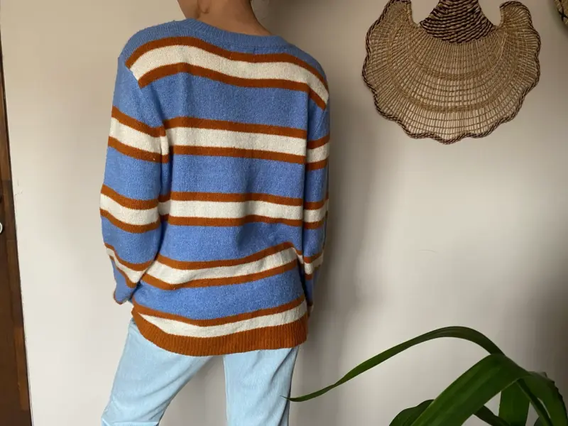 Suéter de rayas azul y marrón para mujer - 2