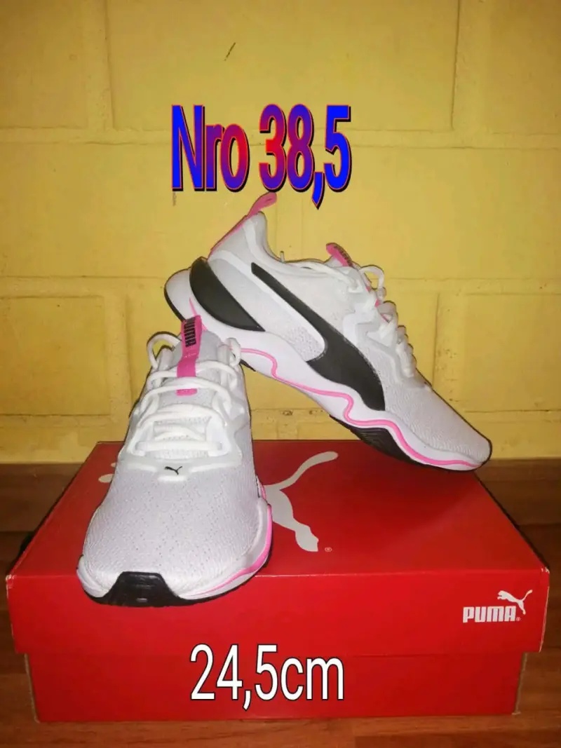 Zapatillas deportivas Puma blancas talla 38.5