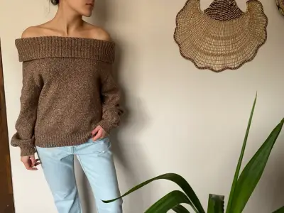 Suéter marrón de punto grueso para mujer - miniatura 1