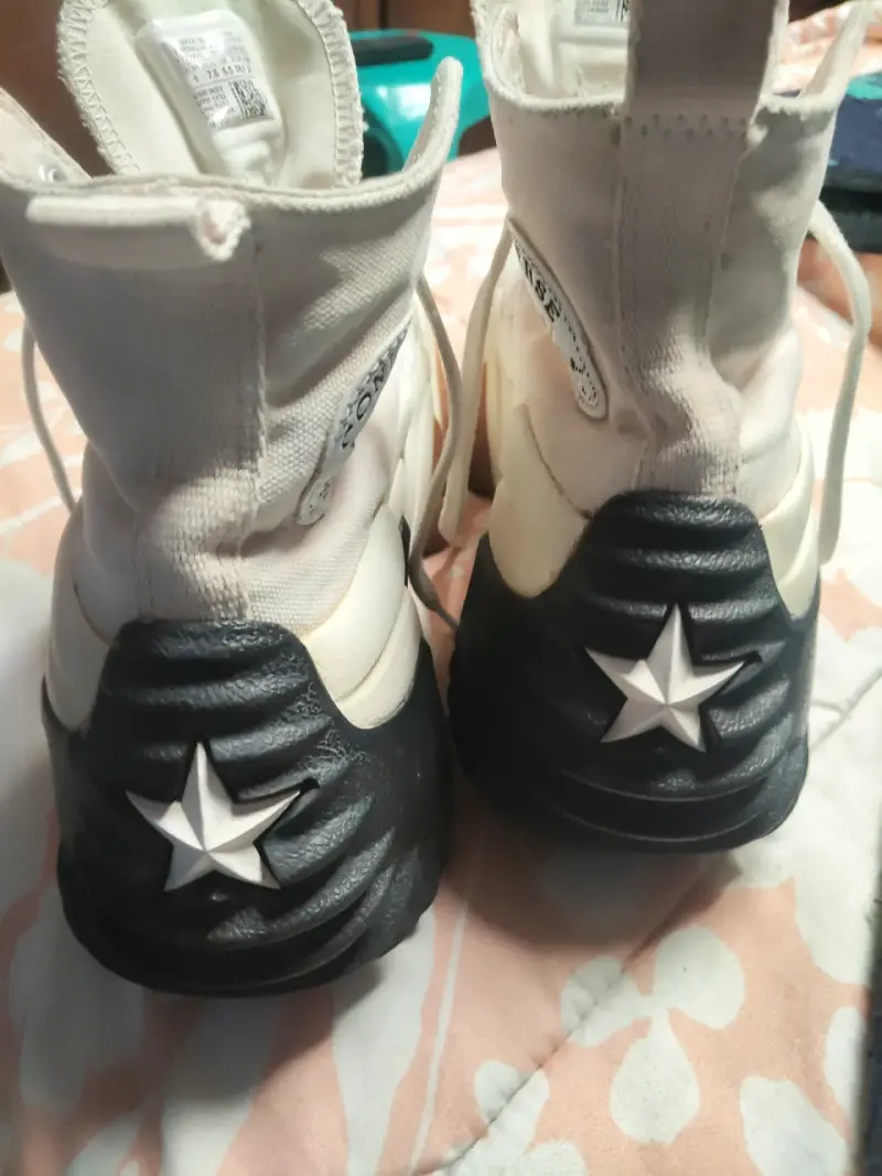 Zapatillas Converse altas blancas con suela gruesa - 1