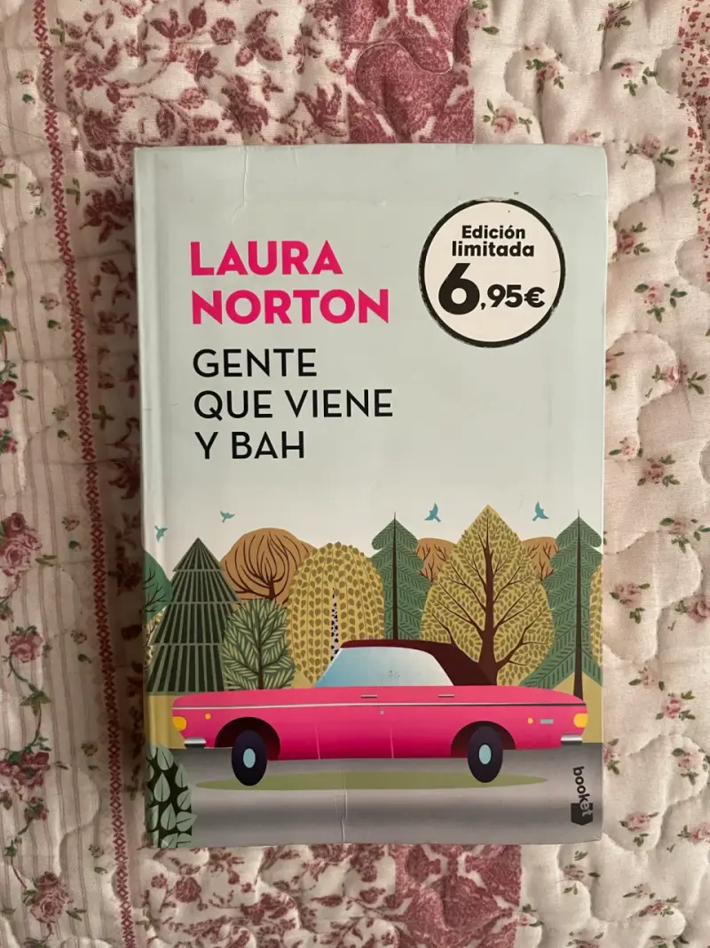 Libro 'Gente Que Viene y Bah' de Laura Norton