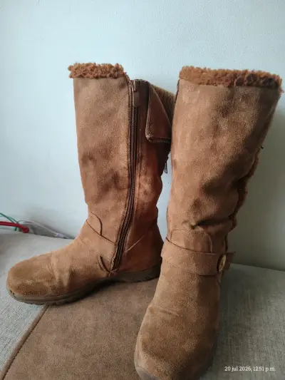 Botas de gamuza marrón con forro cálido - miniatura 2