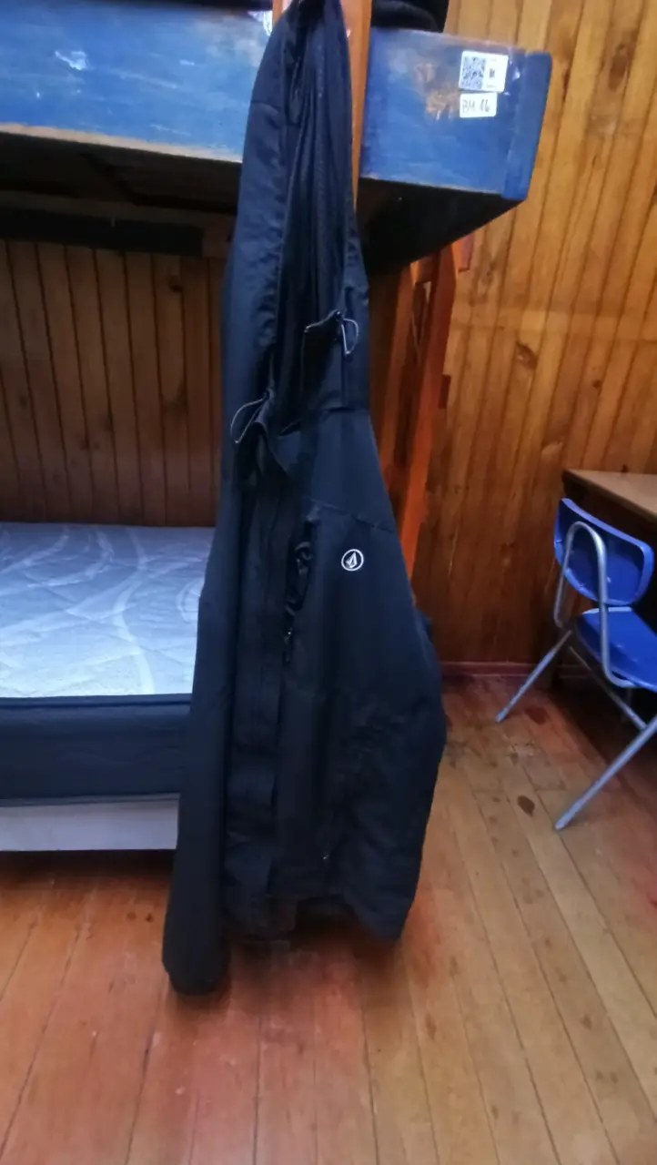 Chaqueta negra Volcom impermeable talla L - 1