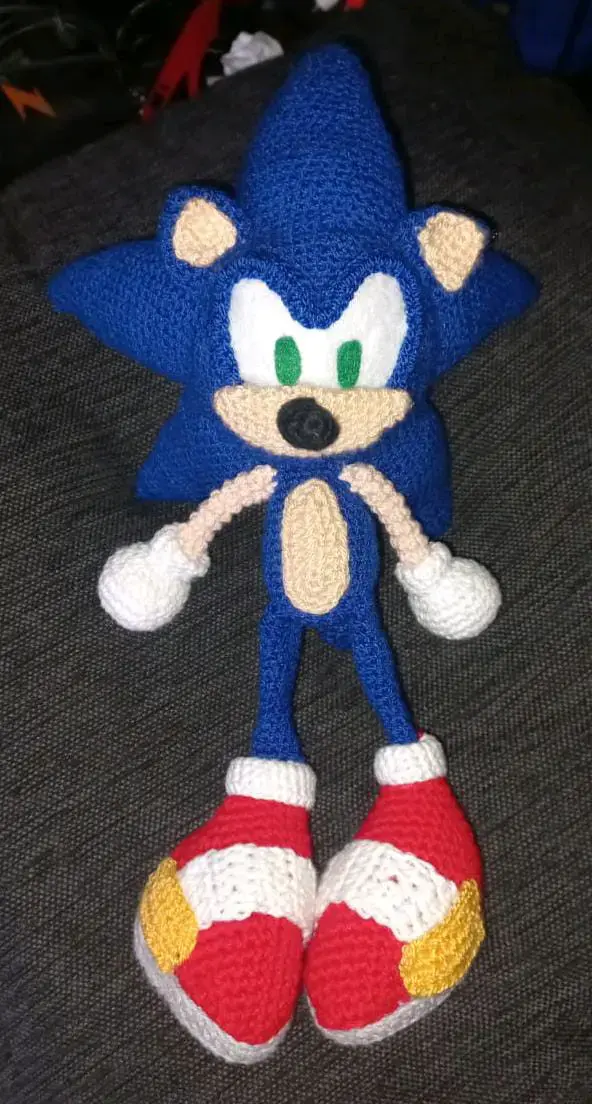 Muñeca amigurumi tejida a mano colorida - 6