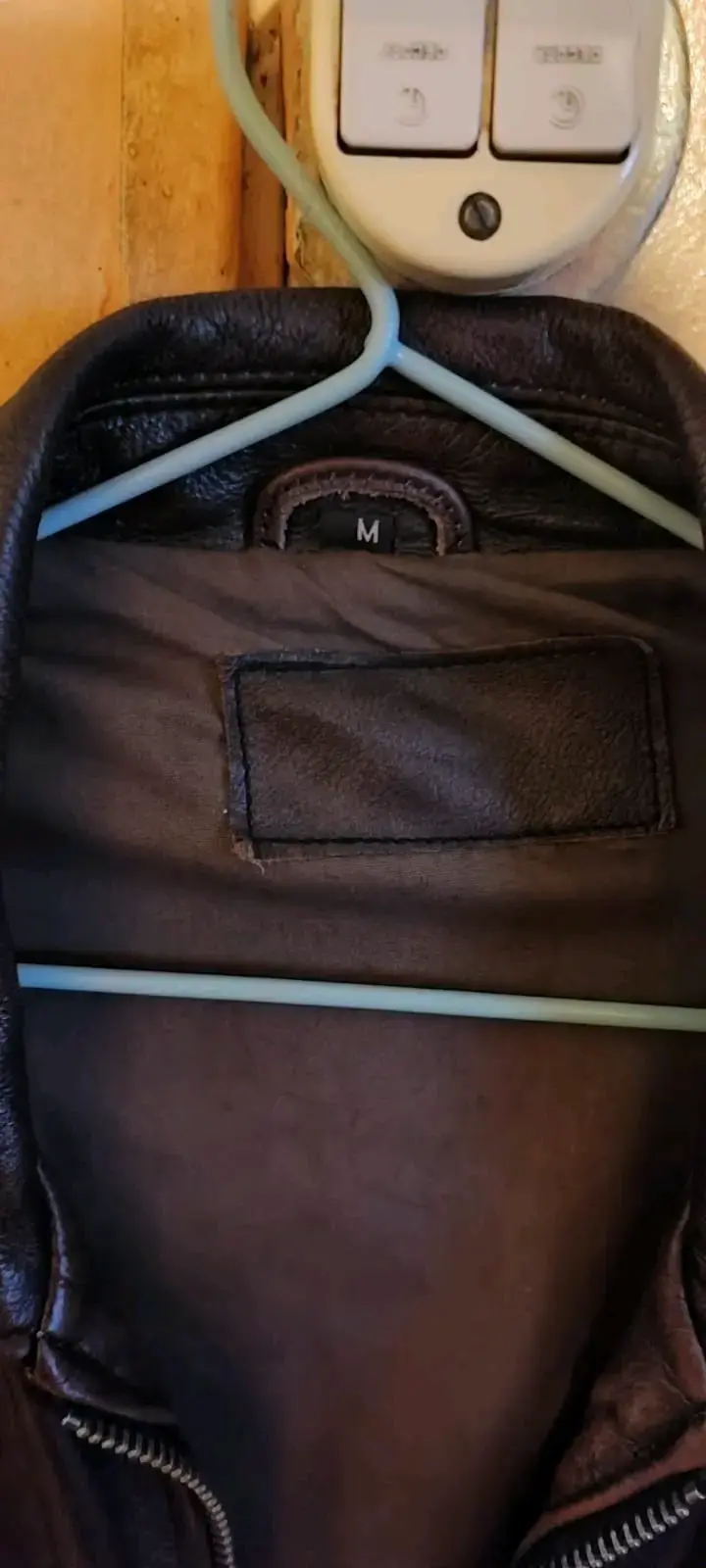 Chaqueta de ecocuero marrón para hombre - 6