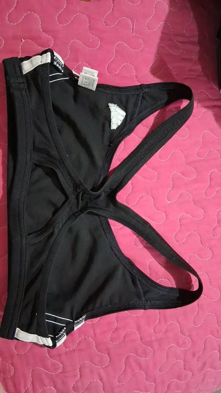 Top deportivo negro Adidas con tirantes - 2