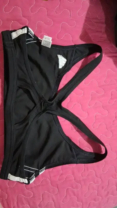Top deportivo negro Adidas con tirantes - miniatura 2