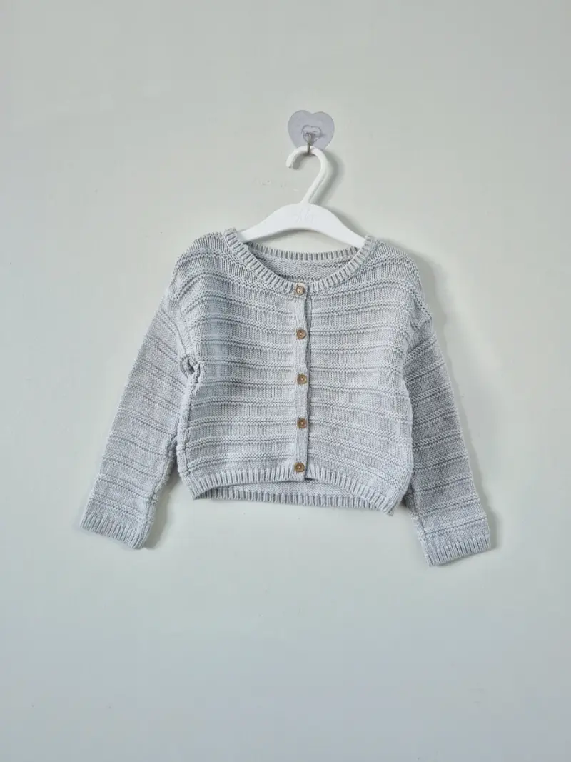 Chalequito gris para niña H&M con botones - 1