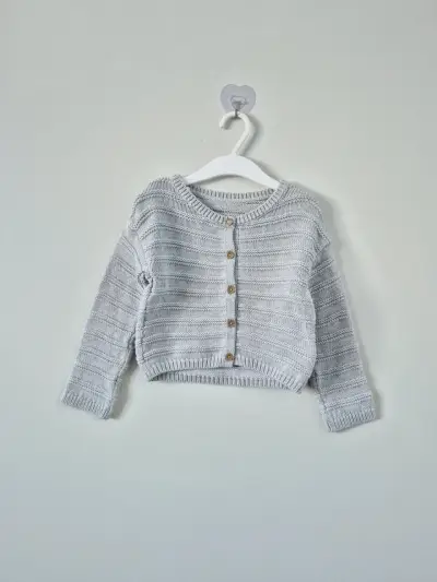 Chalequito gris para niña H&M con botones - miniatura 1