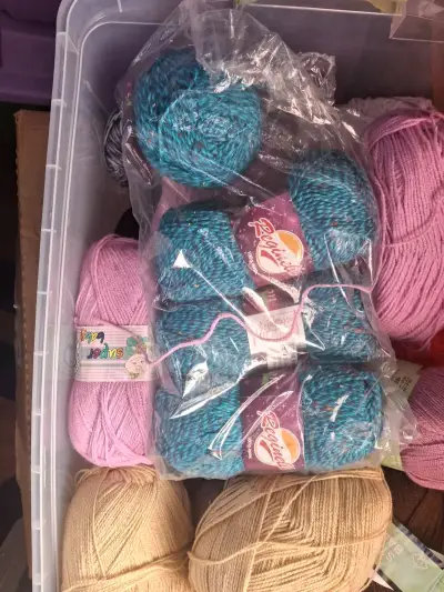Lote de lanas de colores variados para tejer - miniatura 5