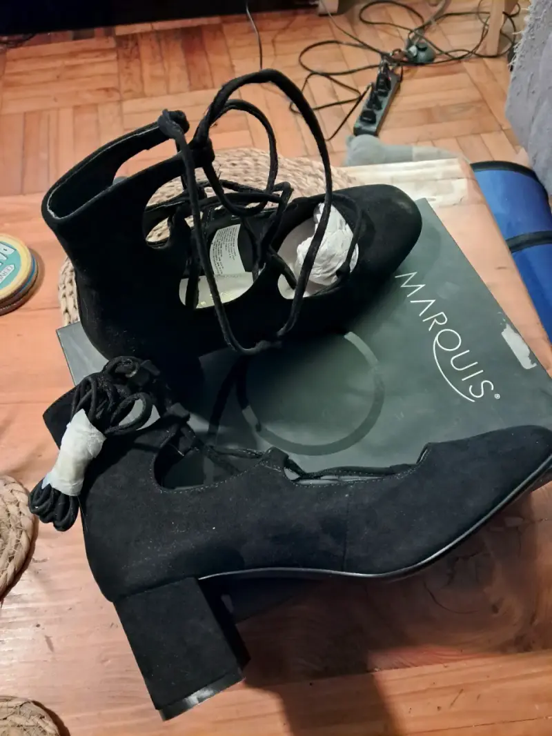 Zapatos de tacón negro con cordones Marquis N° 38 - 4