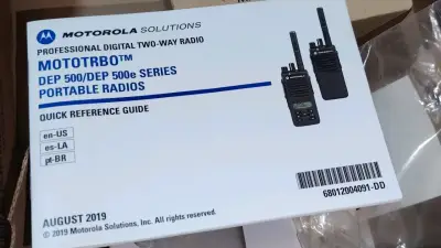 Radio portátil digital Motorola DEP 500e - miniatura 1