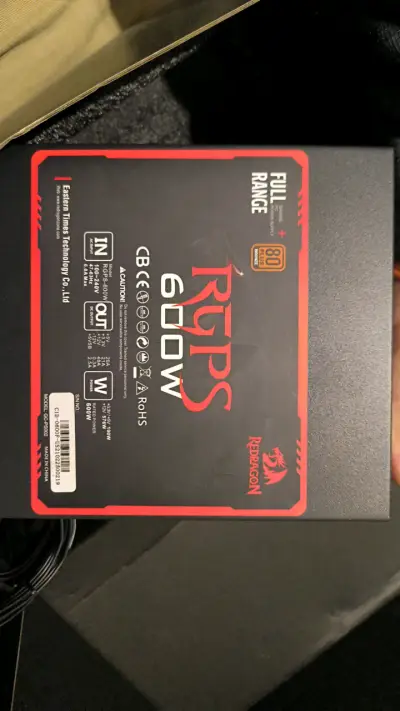 Fuente de Poder Redragon RGPS 600W 80 Plus Bronze - miniatura 1