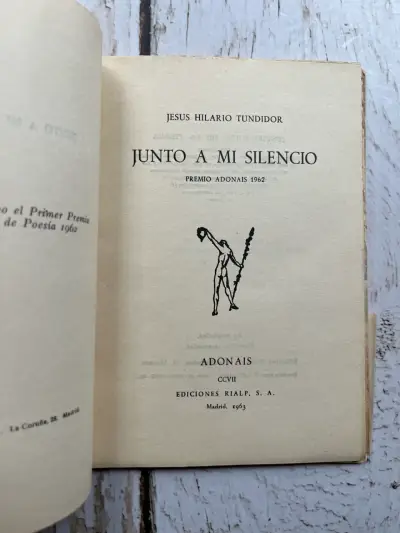 Junto a Mi Silencio de Jesús Hilario Tundidor - miniatura 3