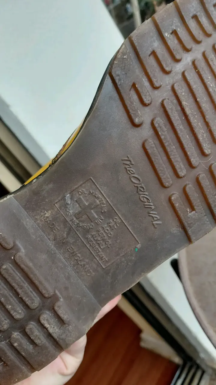 Botas amarillas Dr. Martens de cuero - 3