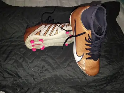 Zapatillas de fútbol Nike Mercurial color bronce - miniatura 1