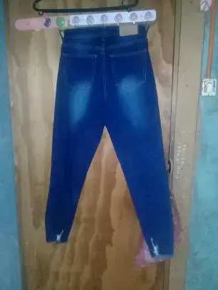 Jeans ajustados de mujer azul oscuro - 1