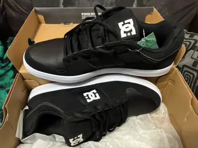 Zapatillas DC Shoes Cure negras hombre - miniatura 1