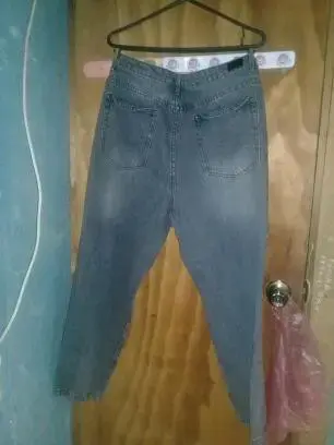 Jeans de mezclilla desgastados para hombre - 2