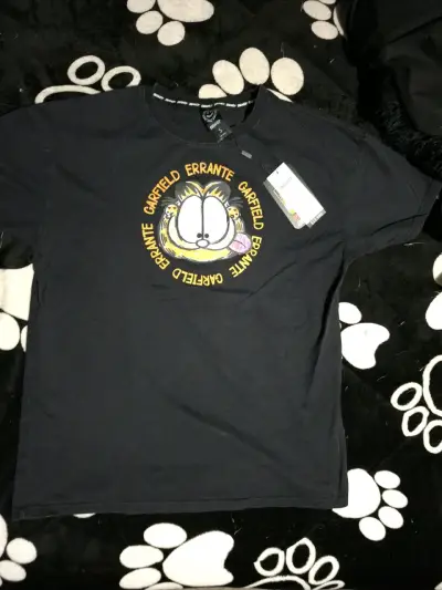 Polera negra Garfield Errante para hombre - miniatura 1