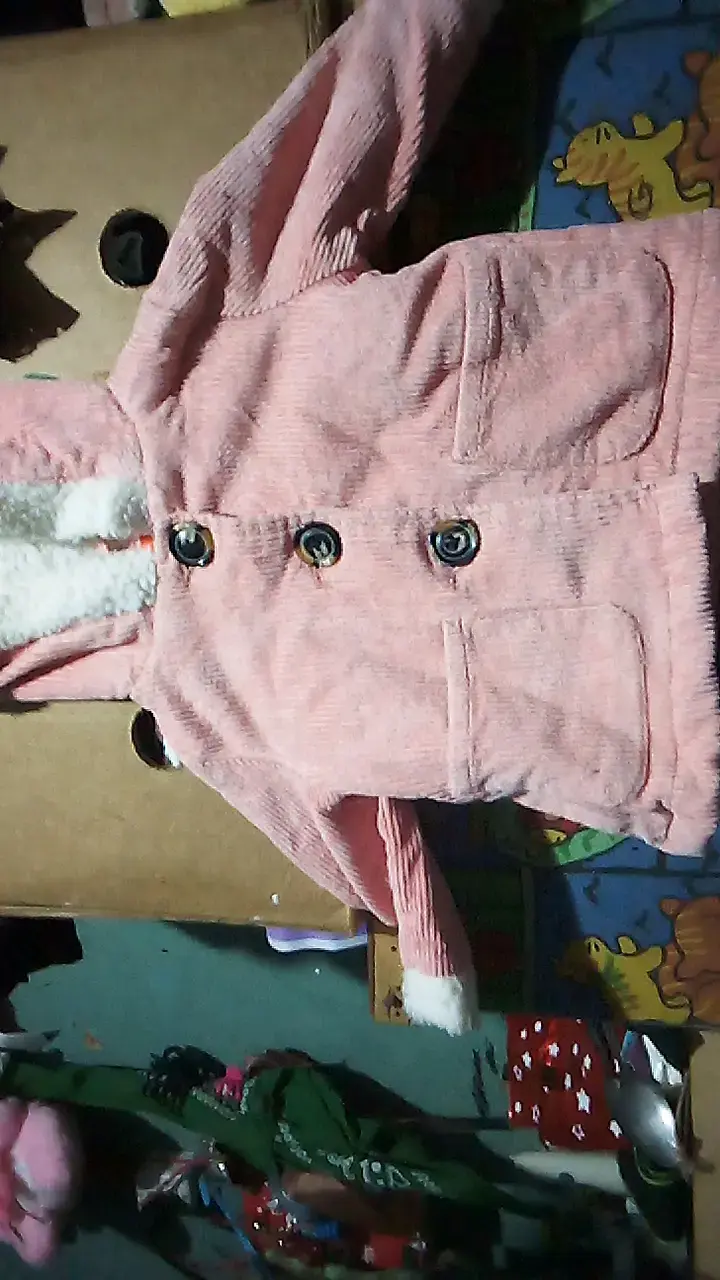 Abrigo de bebé rosado con capucha - 1