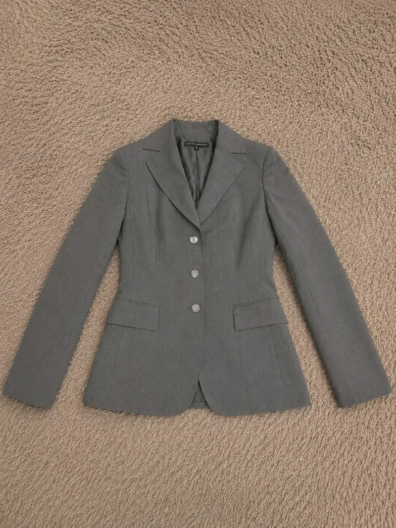 Blazer gris para mujer Laura Ashley