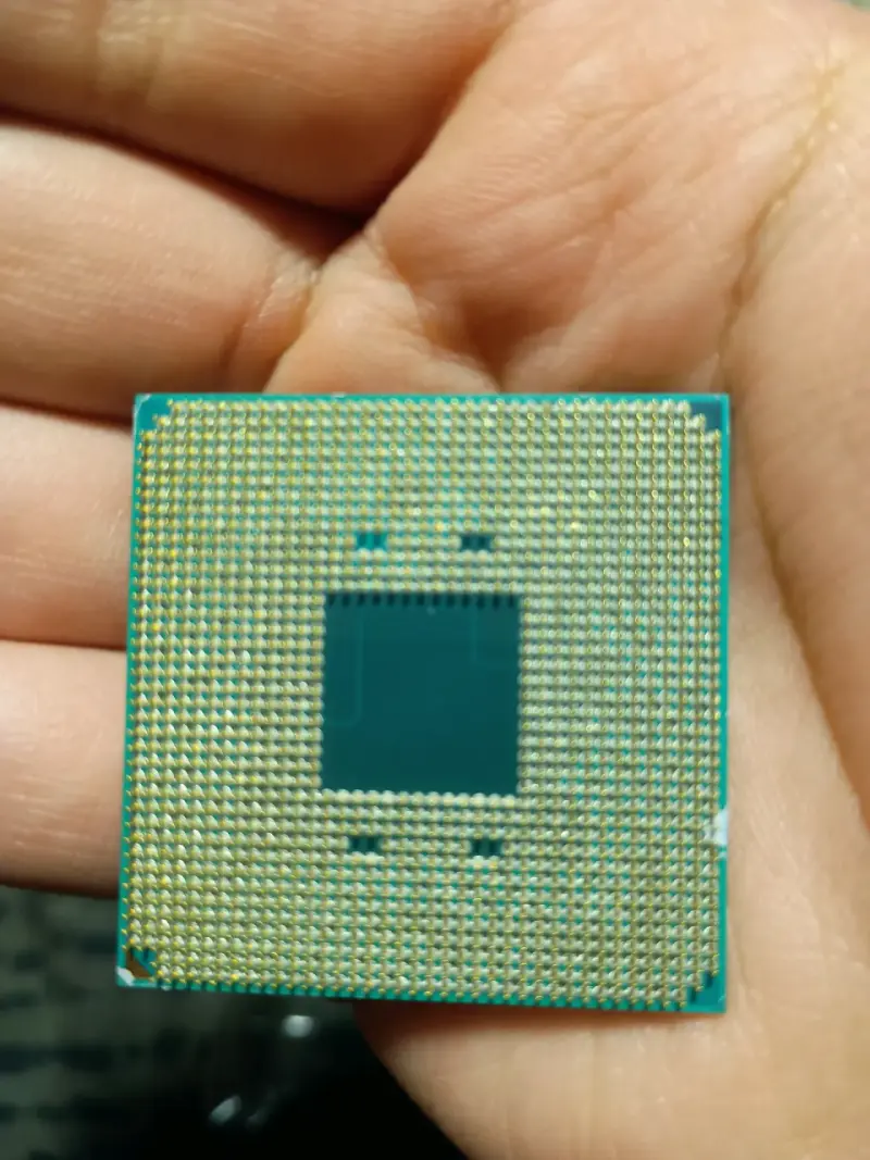 Procesador AMD Ryzen 3 3200G con gráficos Radeon - 5