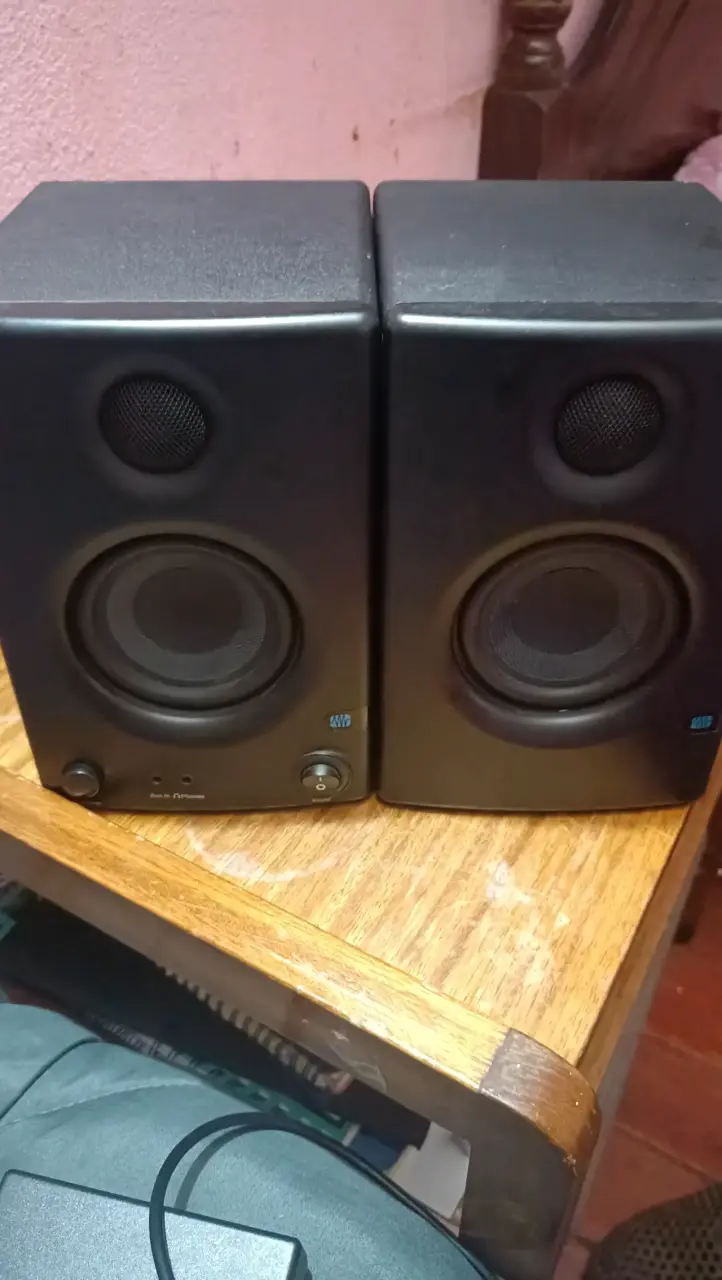 Parlantes de estudio PreSonus E3.5 negros - 1