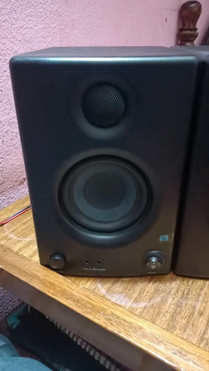 Parlantes de estudio PreSonus E3.5 negros - 2