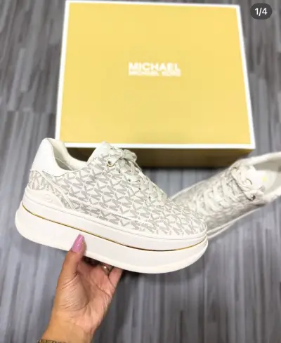 Zapatillas de lujo Michael Kors blancas - miniatura 1