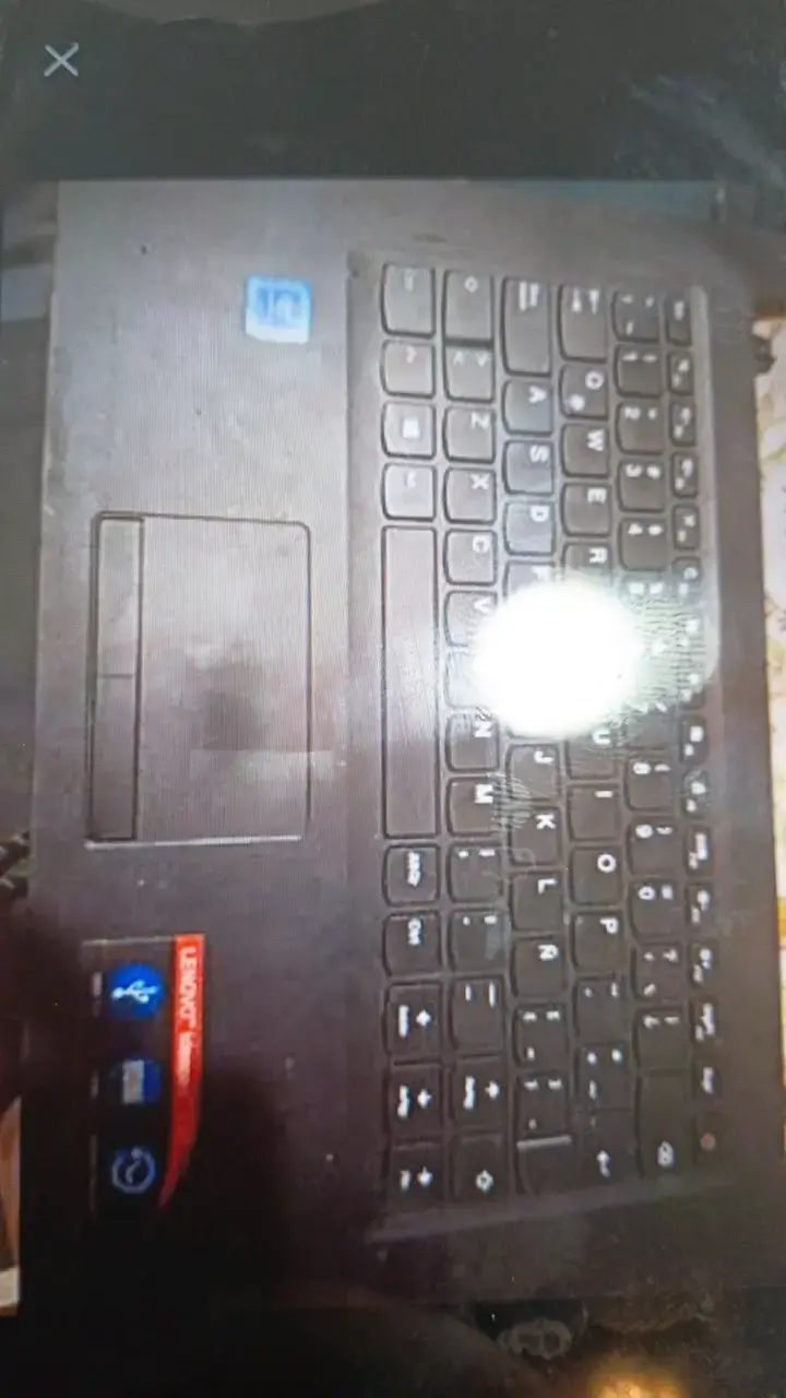 Laptop Lenovo Ideapad usada en buen estado - 1