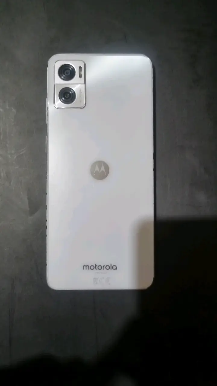 Motorola e22i - 1