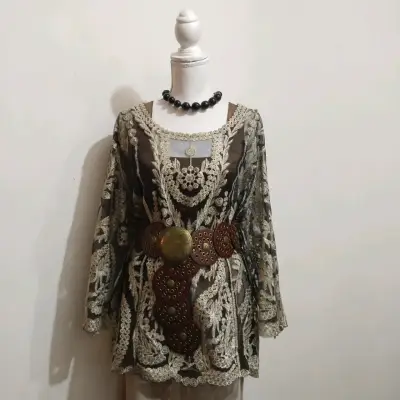 Lote de poleras de mujer con diseños variados - miniatura 3