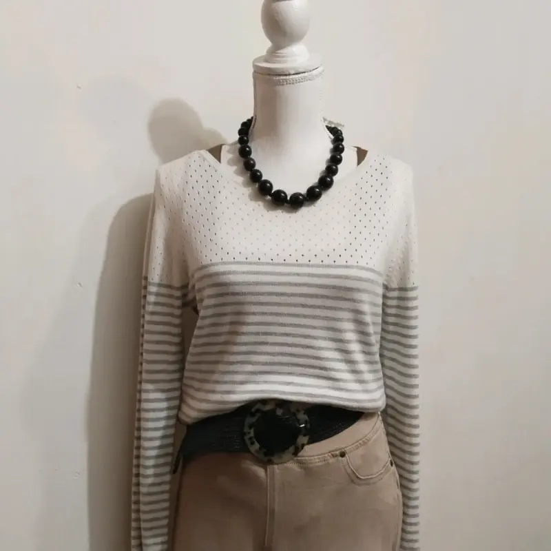 Conjunto de sweaters de mujer en varios colores - 2
