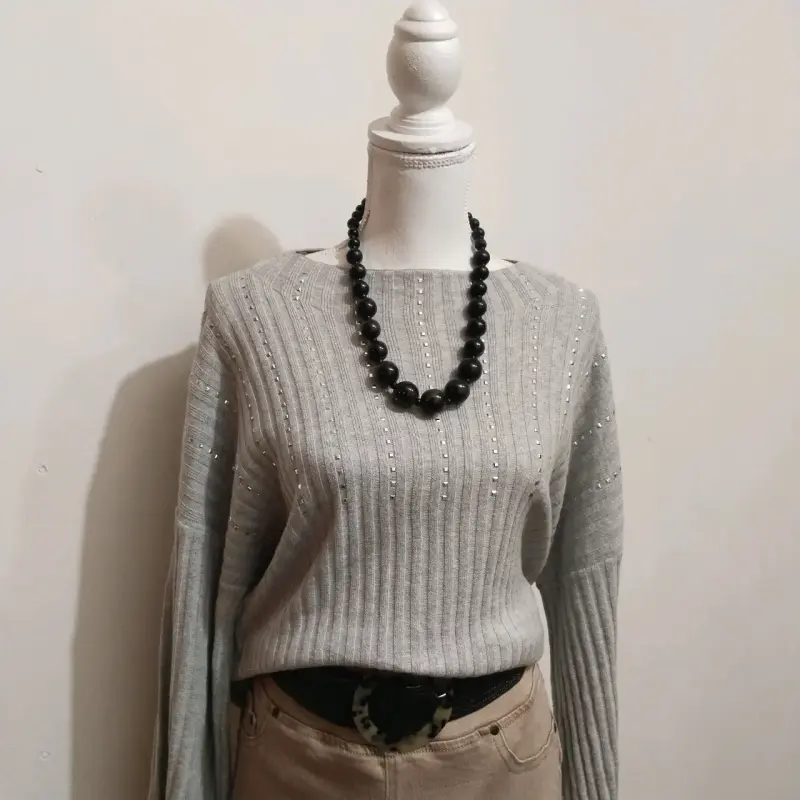 Conjunto de sweaters de mujer en varios colores - 4