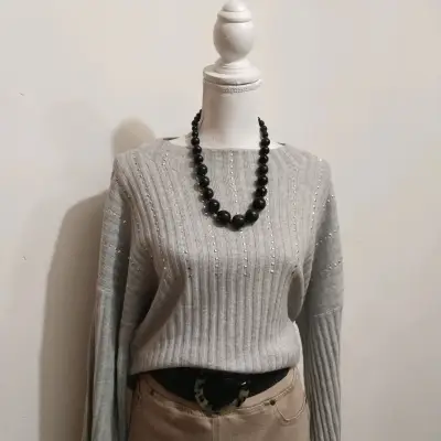 Conjunto de sweaters de mujer en varios colores - miniatura 4