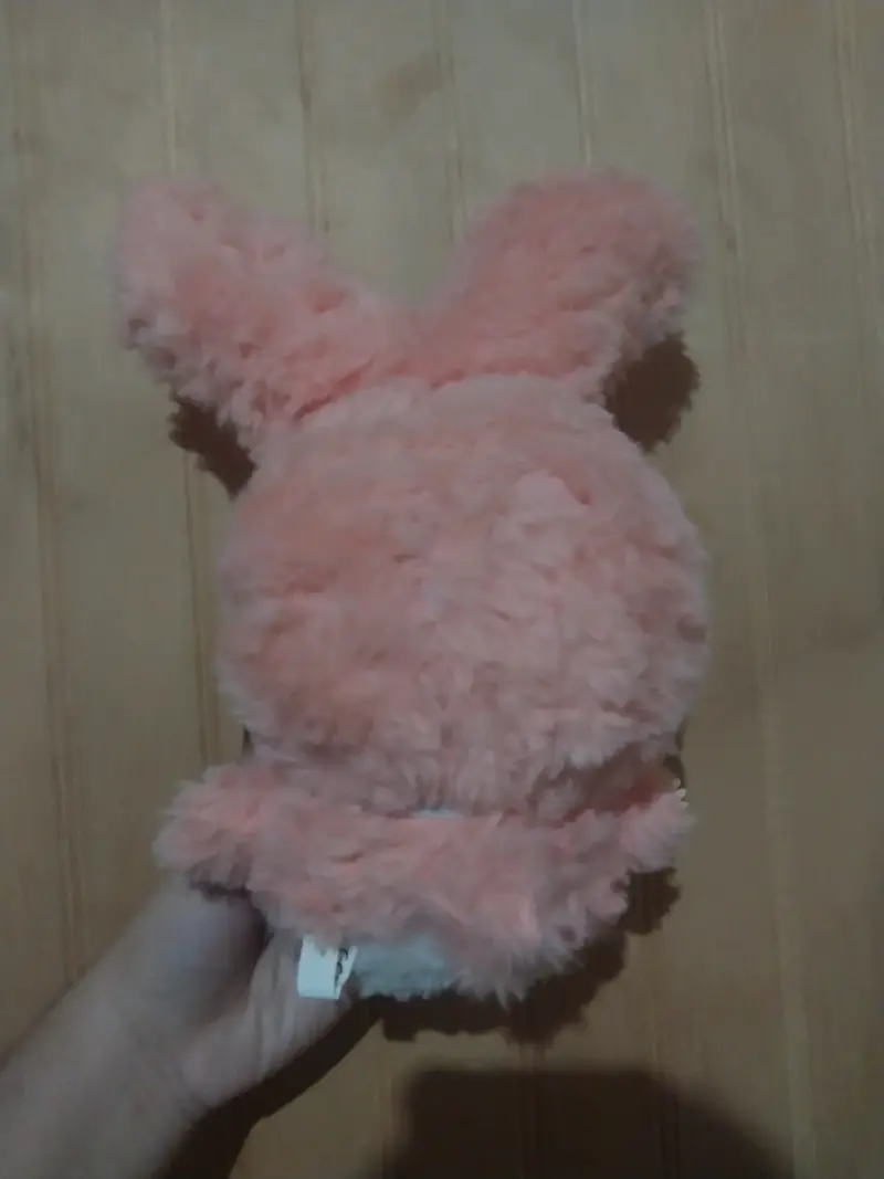 Muñeco de peluche con disfraz de conejo rosa - 2