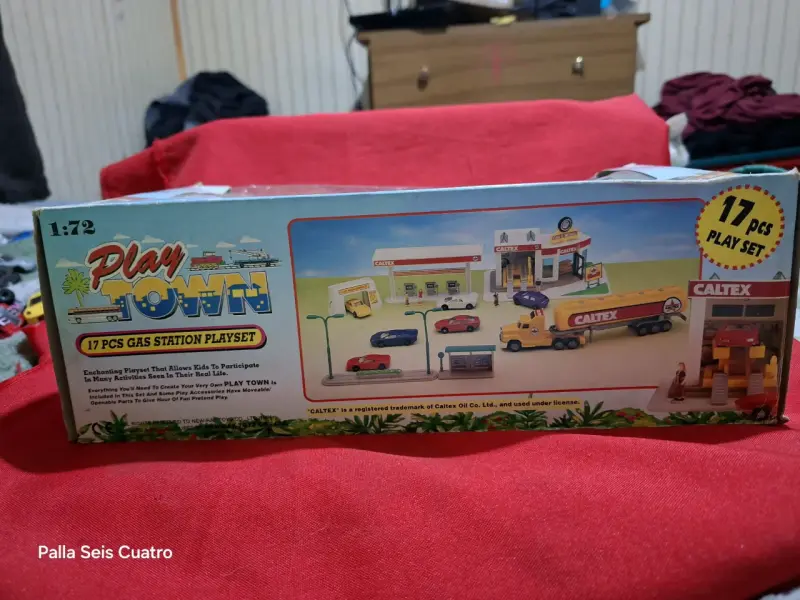 Set de Juego Estación de Gasolina Caltex 17 Piezas - 4