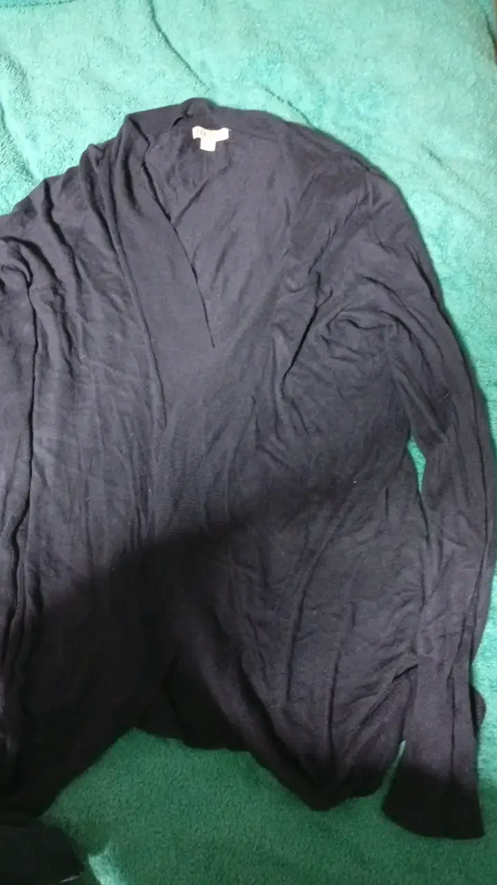 Suéter negro de lana para mujer
