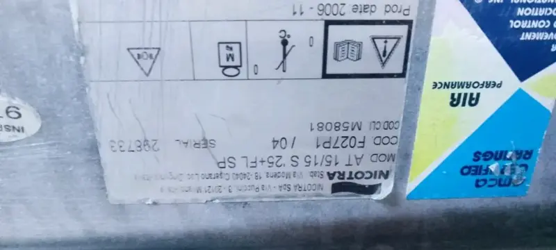 Compresor de aire acondicionado Nicrotra modelo AT 15/15 - 1