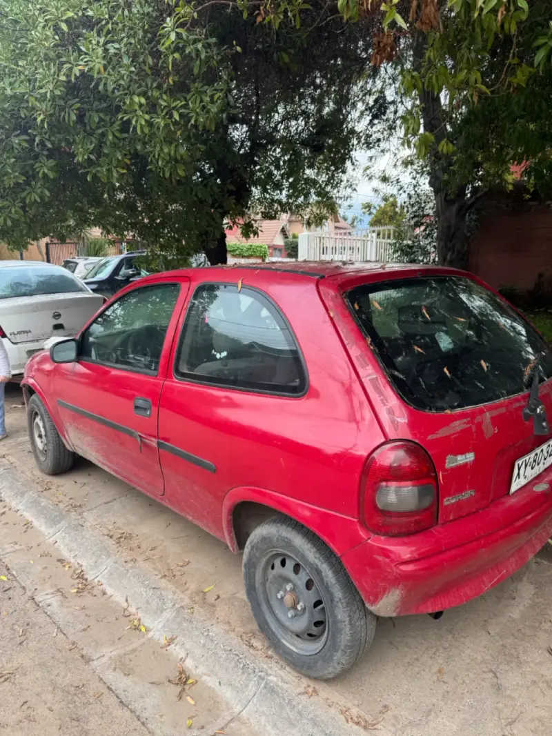 Auto compacto corsa swing - 1