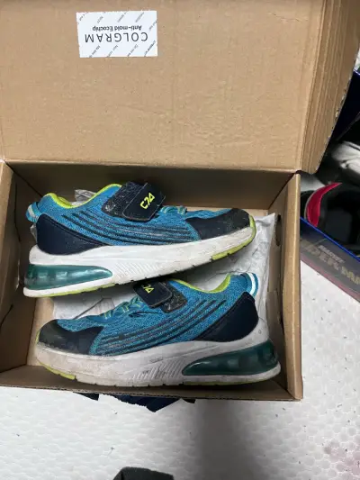 Zapatillas de niño con diseño de superhéroe - miniatura 5