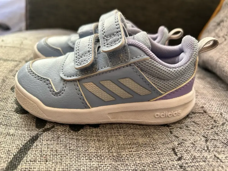Zapatillas nro 21 Adidas celestes lila - 2