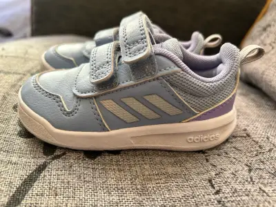 Zapatillas nro 21 Adidas celestes lila - miniatura 2