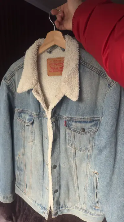Chaqueta de mezclilla Levi's con forro de borrego - miniatura 1