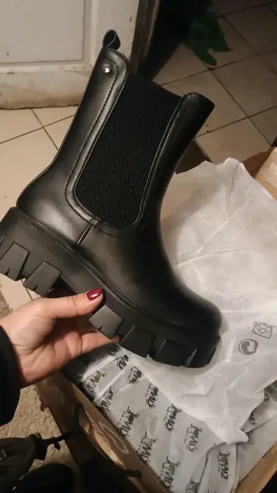Botines de cuero negro con plataforma - miniatura 2
