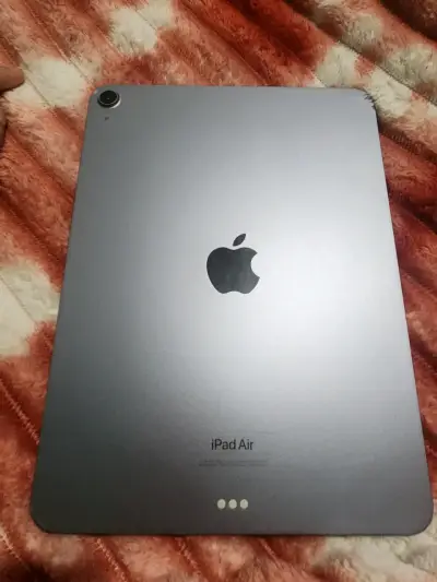iPad Air de Apple en buen estado - miniatura 4