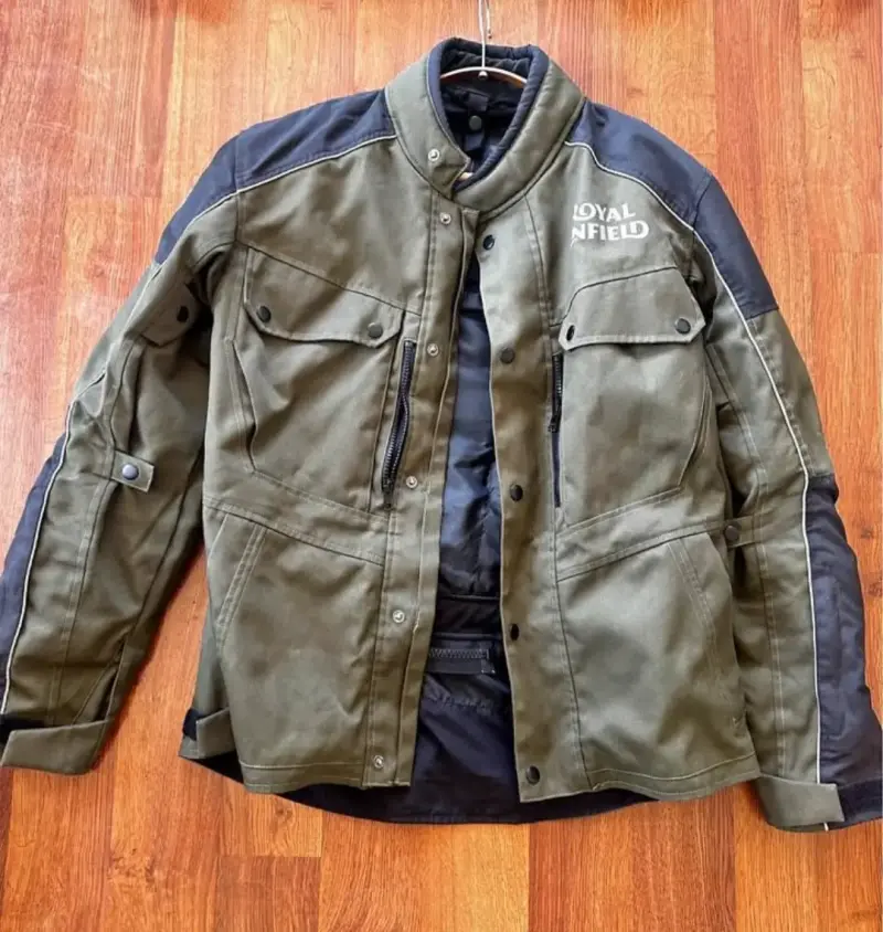 Chaqueta de moto Royal Enfield verde y negra - 1