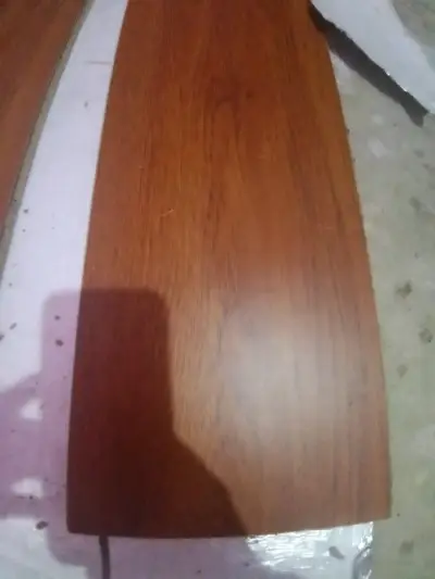 Piso flotante de madera color caoba - miniatura 1