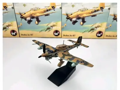 Modelo a Escala Stuka Ju-87 1:72 - miniatura 1